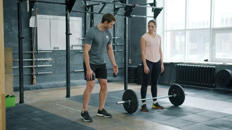 Choosing a Personal Trainer in Toronto: Credentials, Costs and Red Flags