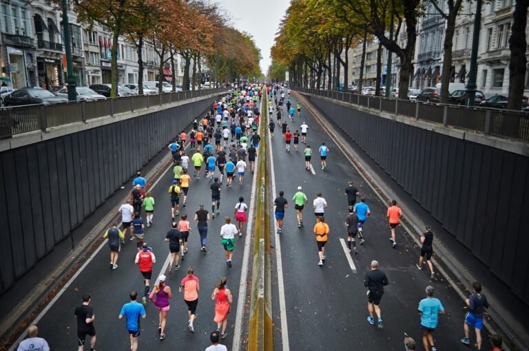 Your First Toronto Run Club: Pace, Costs and Etiquette